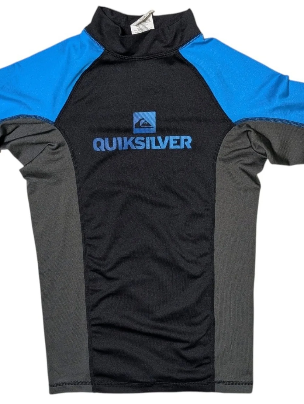Quiksilver Rashguard + Boardshorts - Picture 3 of 11